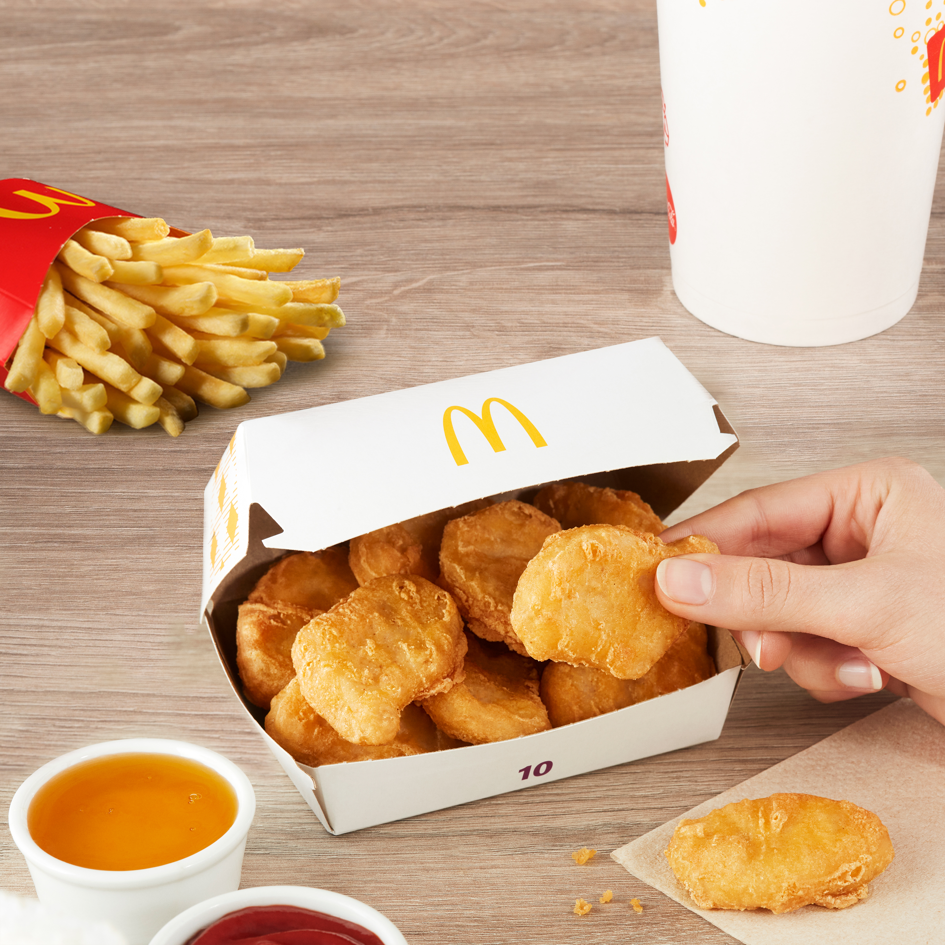 Imagen de McCombo® Grande McNuggets® 10 pz